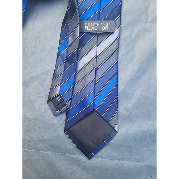 kenneth cole reaction blue and silver striped silk tie - Picture 5 of 5